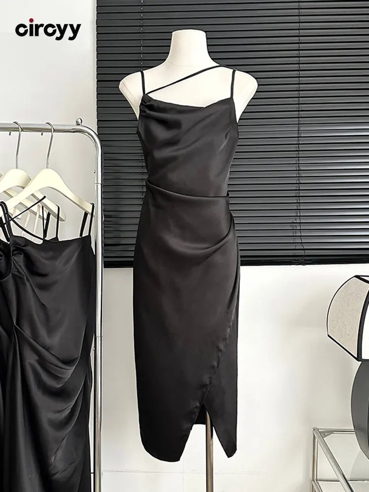 Circyy שמלה עבור נשים סאטן שחור שסע ברגל ספגטי רצועת קפלים סקסי מעצב צרפתי רזה רזה אלגנטי הקיץ החדש Vestidos
