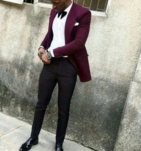 בורגנדי Mens חליפות האופנה Slim Fit השושבינים חתונה, חליפות לגברים הצעיף דש כפתור אחד רשמית נשף חליפה (ז ' קט+מכנסיים)