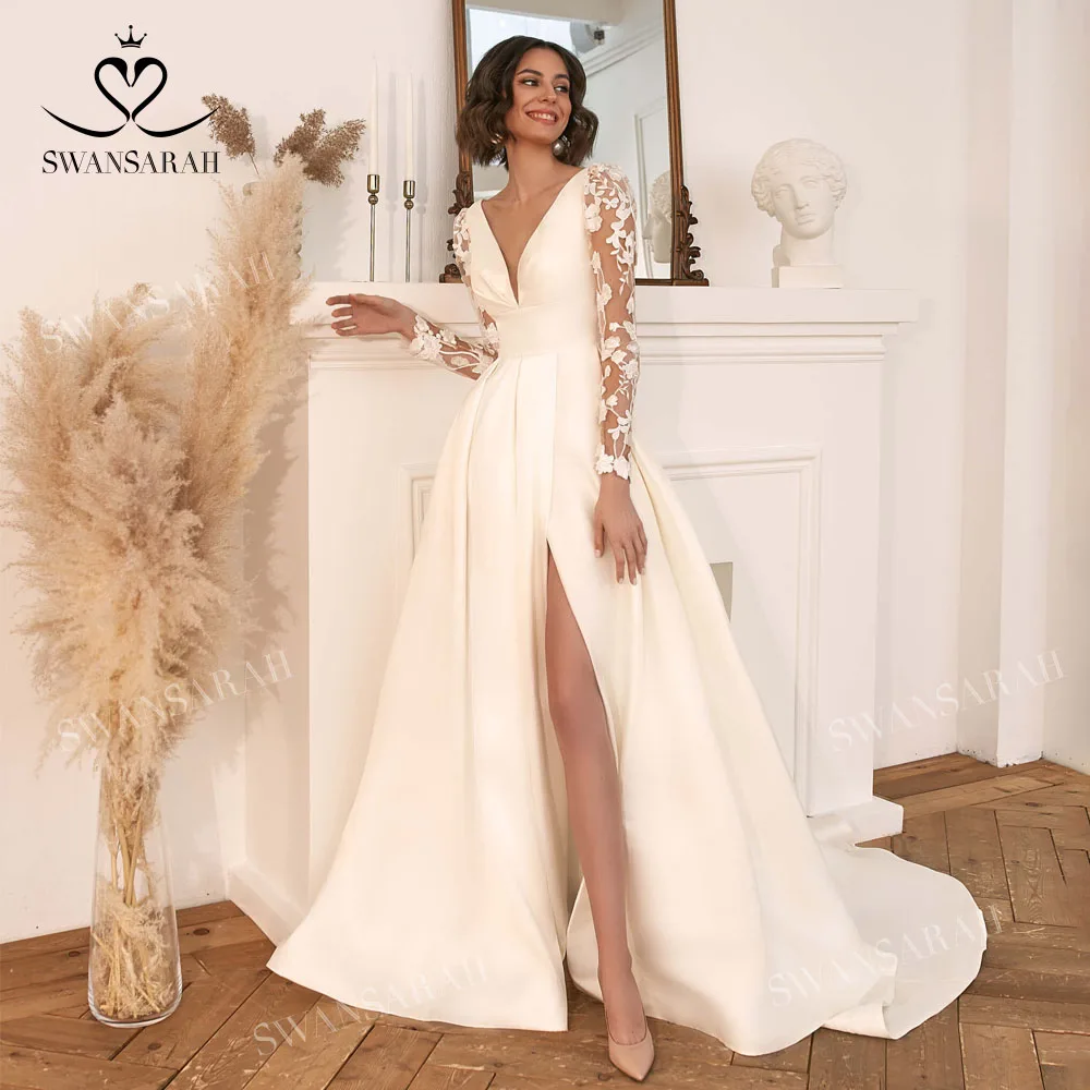 שרוול ארוך שמלת החתונה 2023 פשוט סאטן V-צוואר פיצול קו רכבת בית משפט הנסיכה Vestido De נוביה SwanSarah N404 שמלת הכלה